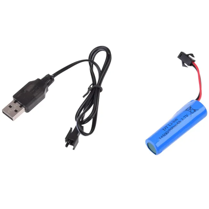 zbliżenie na białą karoserię trolejbusa z elementami detali