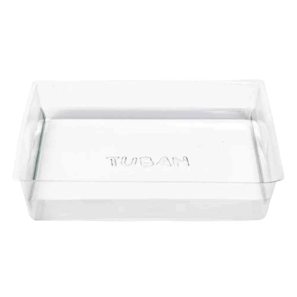 Widok gotowych żelkowych postaci umieszczonych w akwarium