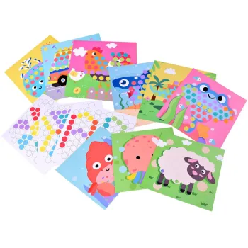 Różnokolorowe kulki przeznaczone do tworzenia wzorów na planszy