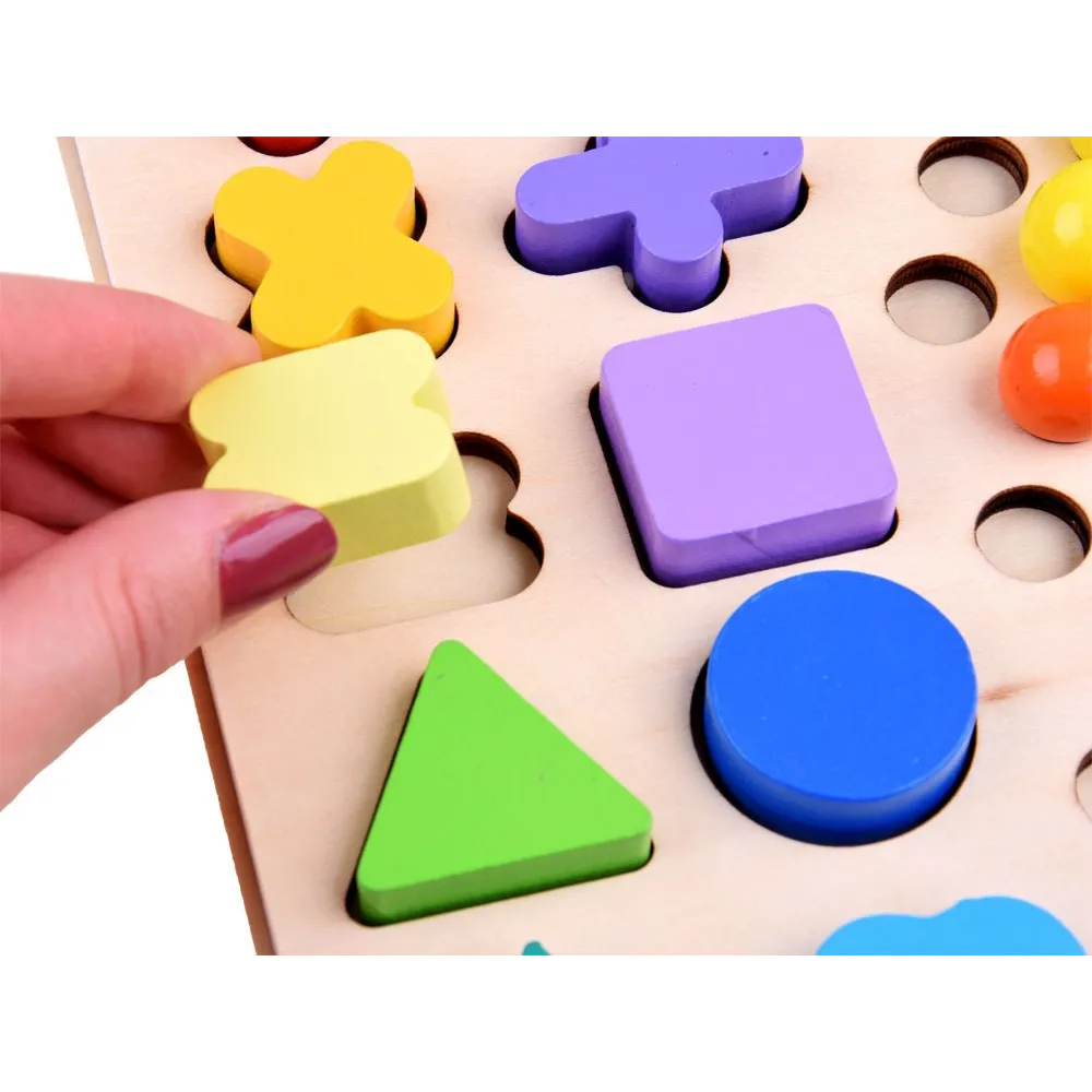 komplet wszystkich elementów drewnianego zestawu do liczenia