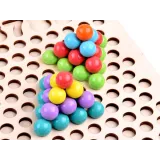 pojemniczki na kulki oraz różnorodne kształty w zestawie edukacyjnym