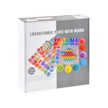 dziecko bawiące się układanką nauka liczenia na stole