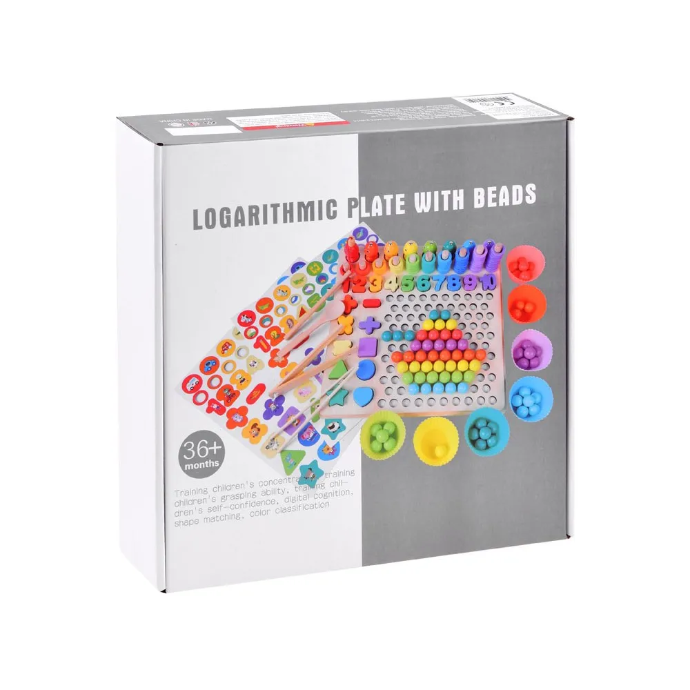 dziecko bawiące się układanką nauka liczenia na stole