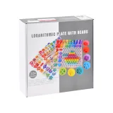 dziecko bawiące się układanką nauka liczenia na stole