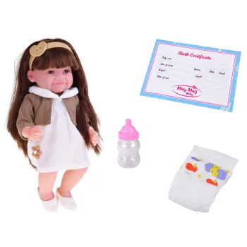 Detal długich, gęstych włosów lalki Tosia, gotowych do czesania