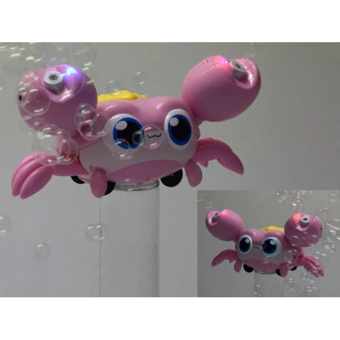 krab dziecięcy błyszczący światłem podczas zabawy