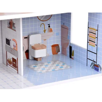 łazienka z toaletą na parterze drewnianego domku dla lalek