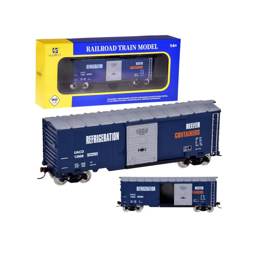 wagon towarowy dla modeli kolejowych w skali h0 z widocznymi drzwiami