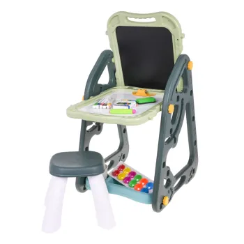 zbliżenie na tablicę magnetyczną z kolorowymi magnesami