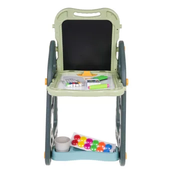 tablica ustawiona jak stoliczek z półeczkami na przybory