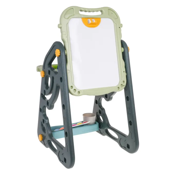 szczegół krzesełka dołączonego do tablicy do zabawy