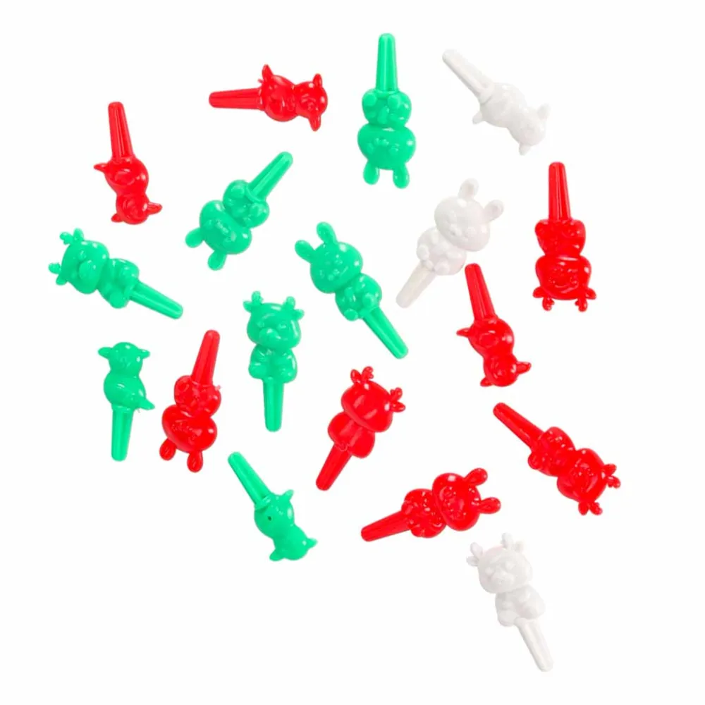 układ trasy z ogrodzeniami oraz oznaczeniami kierunku jazdy