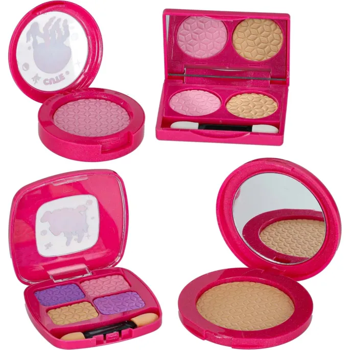 zestaw akcesoriów do makijażu i stylizacji paznokci z bliska