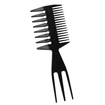 szczegół kolorowej powierzchni rozprowadzonych barw na wodzie