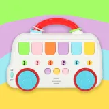 Widok z góry na autobus edukacyjny prezentujący kolorowe elementy