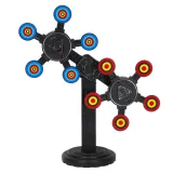 zbliżenie na obrotowe ramiona tarczy strzelniczej