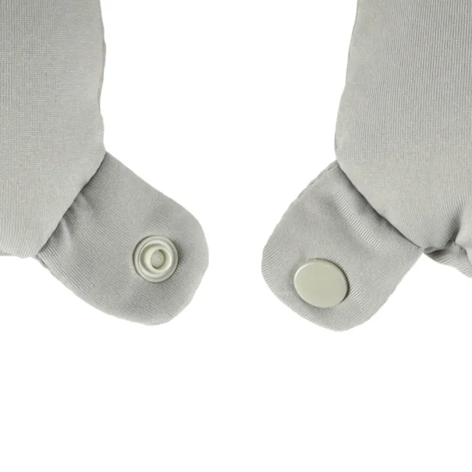 ergonomiczny kształt rogala podtrzymujący szyję i głowę dziecka