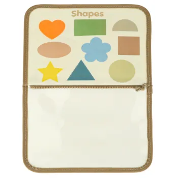 filcowe litery i cyfry na planszy sensorycznej dla dzieci