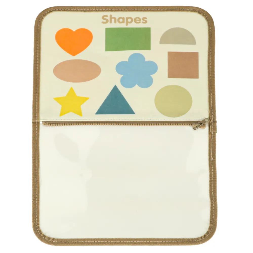 filcowe litery i cyfry na planszy sensorycznej dla dzieci