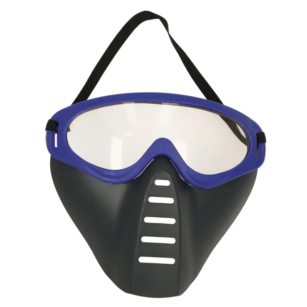 zestaw akcesoriów policyjnych rozłożony na stole