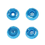 okrągły nóż do pizzy na tle pozostałych akcesoriów