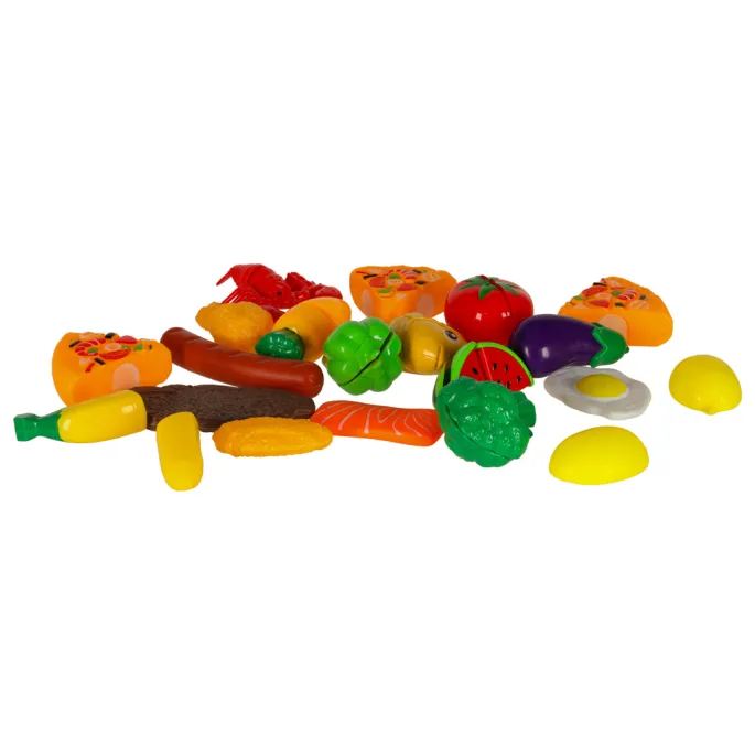 przykładowa aranżacja krojonych składników na zabawkowym talerzu