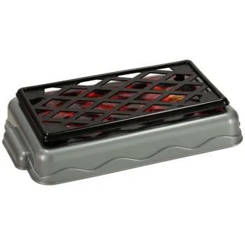 deska do krojenia i nożyk zabawkowy wśród elementów zestawu