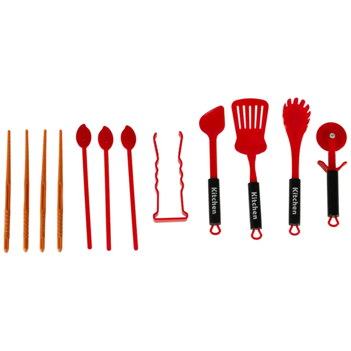 akcesoria do grillowania i szaszłyki z zestawu dla dzieci