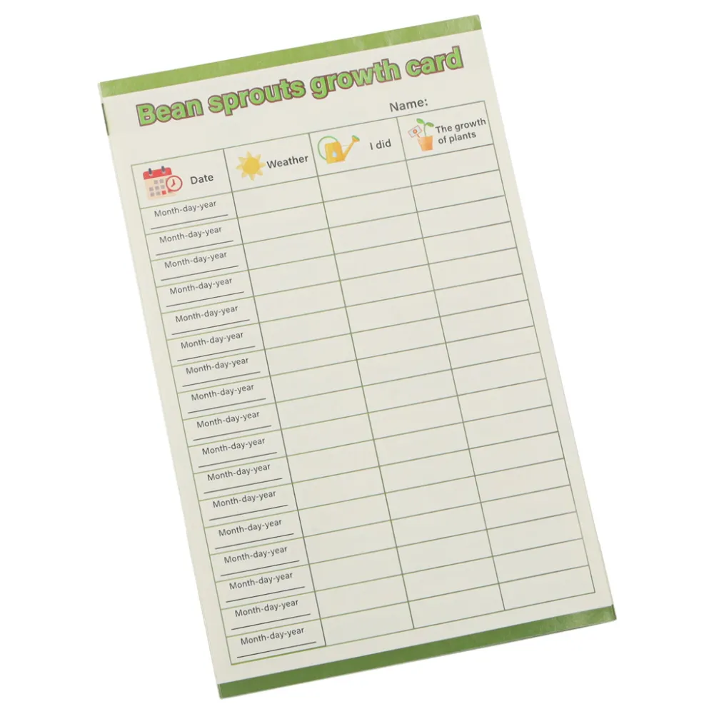 domek na drzewie pomalowany farbami z naklejkami na ścianach