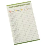 domek na drzewie pomalowany farbami z naklejkami na ścianach