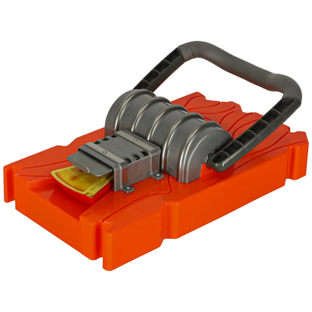 widok pułapki z kartami do gry obok