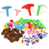 kreatywne klocki ogrodowe na białym tle w rozłożeniu