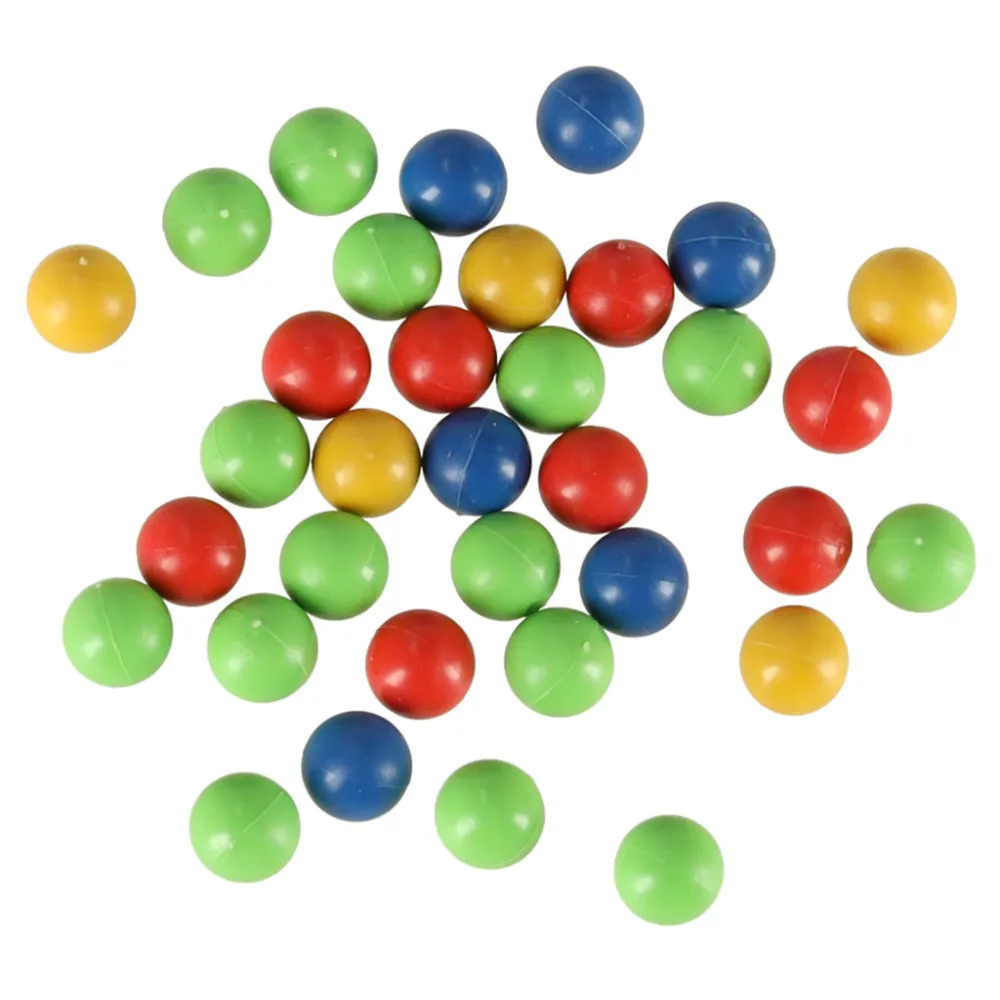 dzieci grające w głodne żabki na podłodze