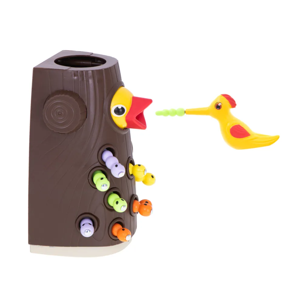 magnetyczne robaczki w otworach drzewka w kolorowej grze montessori