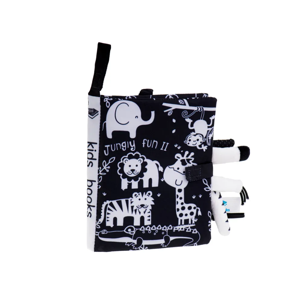 zbliżenie na kontrastowe ilustracje zwierząt w książeczce sensorycznej