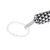 Grzechotka sowa prezentująca różnorodne materiały i tekstury