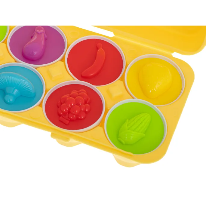 zestaw otwartych jajek prezentujących różne kształty