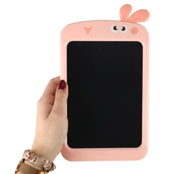 Detal różowego znikopisu dla dzieci z czytelnym wyświetlaczem lcd