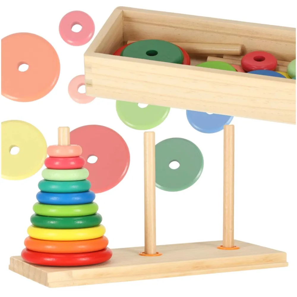drewniana piramida z kolorowymi krążkami na trzech drążkach