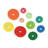 trzy drążki umożliwiające różne warianty zabawy piramidą