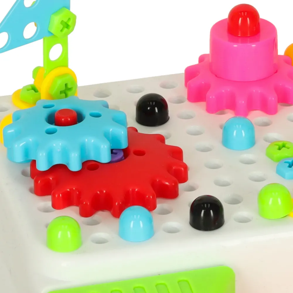 tablica z wkręcanymi śrubkami i elementami konstrukcyjnymi