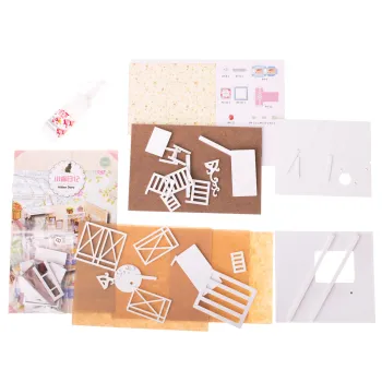 detal lampki led w drewnianym domku retro