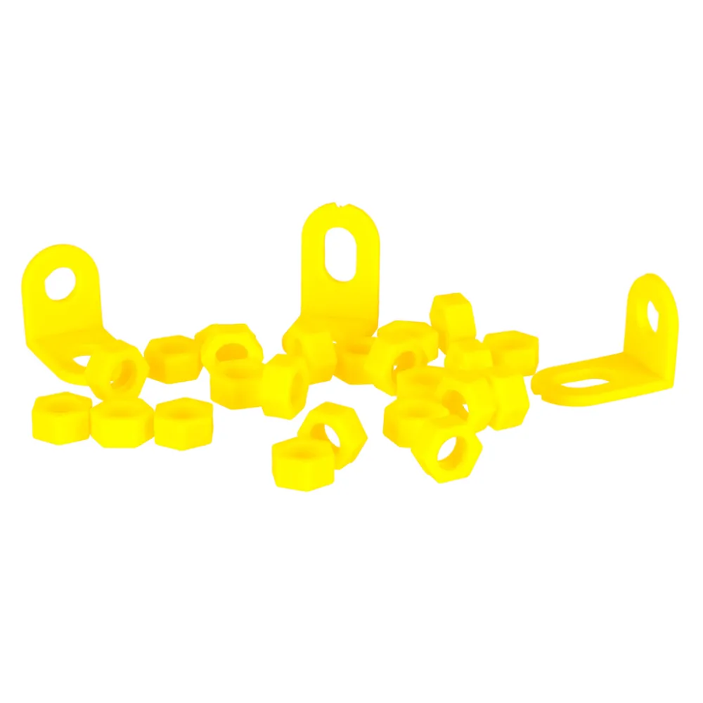 tablica-walizka z zamocowanymi kolorowymi elementami konstrukcyjnymi