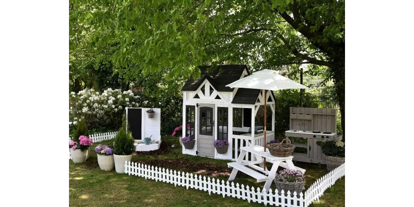 Plac zabaw w ogrodzie - jak zaplanować przestrzeń i dobrać zabawki